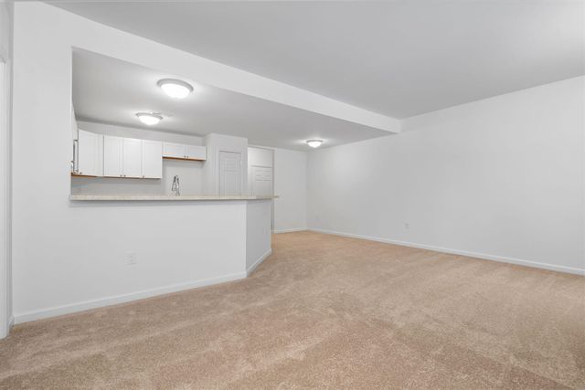 8117 Autumn Woods Trail, Ypsilanti, MI 48198