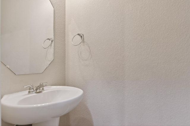 2961 Bridekirk DR, Round Rock, TX 78664