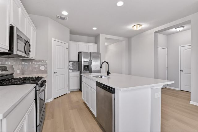 2961 Bridekirk DR, Round Rock, TX 78664