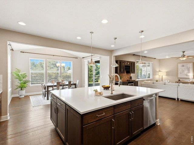 711 Old Wagon Trail Cir, Lafayette, CO 80026