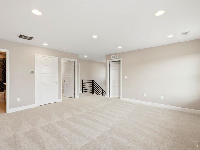 711 Old Wagon Trail Cir, Lafayette, CO 80026
