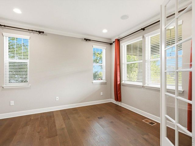 711 Old Wagon Trail Cir, Lafayette, CO 80026