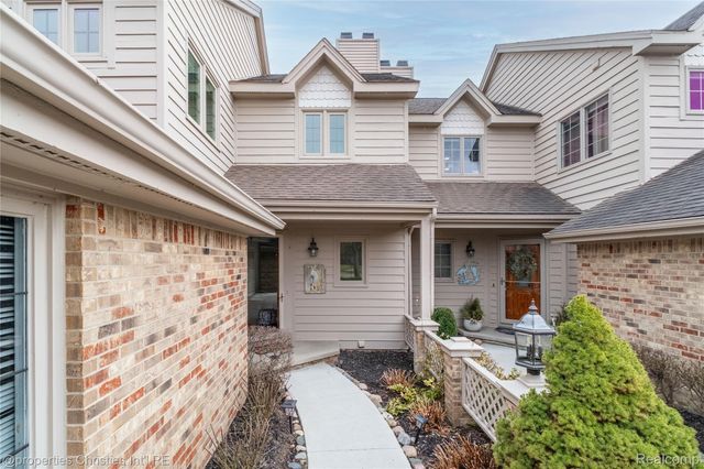 18314 Blue Heron Drive W 103, Northville Township, MI 48168