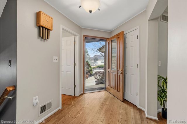 18314 Blue Heron Drive W 103, Northville Township, MI 48168