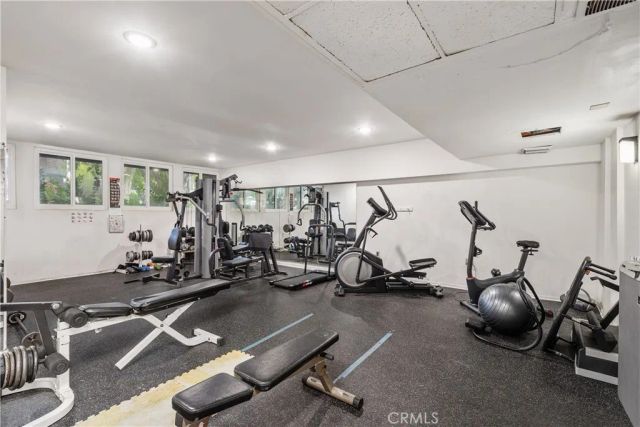 911 N Kings Road 319, West Hollywood, CA 90069
