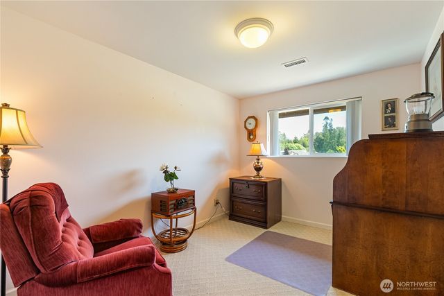 6994 Helweg Lane, Blaine, WA 98230