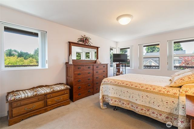 6994 Helweg Lane, Blaine, WA 98230