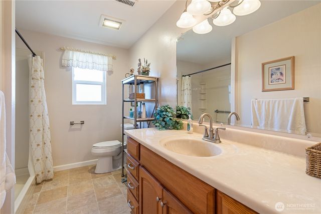 6994 Helweg Lane, Blaine, WA 98230