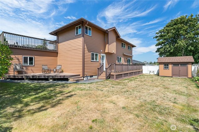 6994 Helweg Lane, Blaine, WA 98230