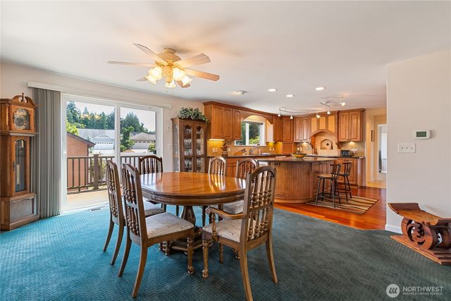 6994 Helweg Lane, Blaine, WA 98230