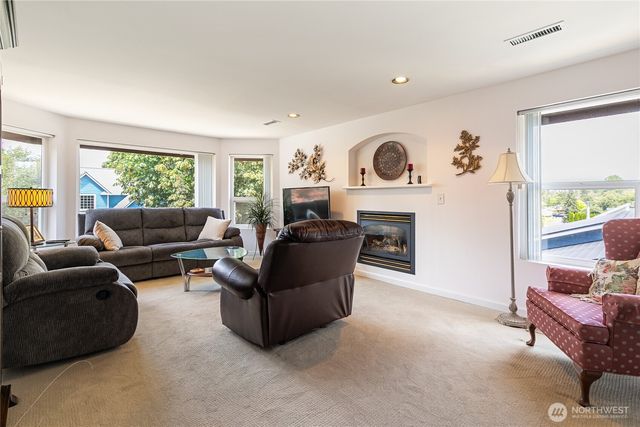 6994 Helweg Lane, Blaine, WA 98230