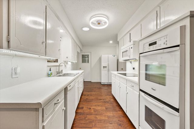 1600 Miller Court, Pantego, TX 76013