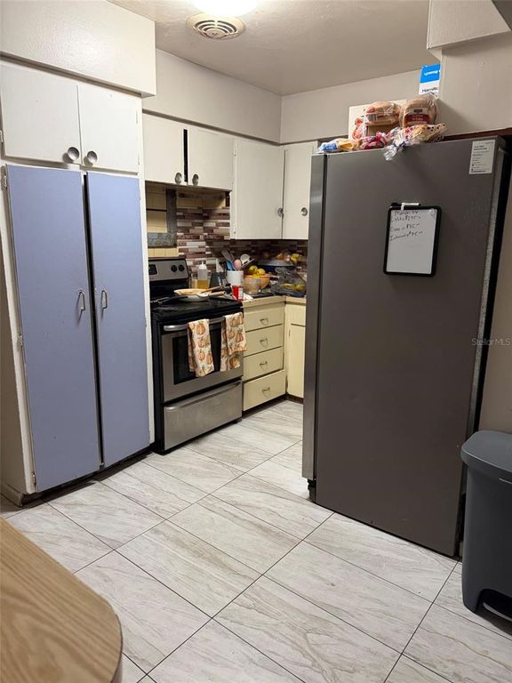 Image 2 of property listing at 1306 E 26TH AVENUE 1/2, Tampa, FL 33605