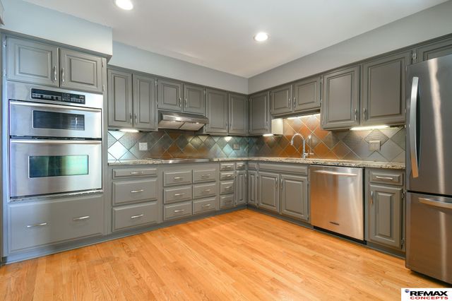 7207 Grand Oaks Drive, Lincoln, NE 68516