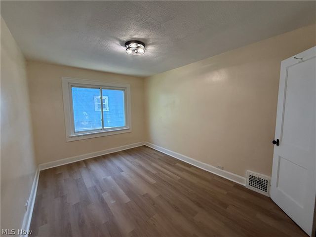 13625 Cranwood Drive, Garfield Heights, OH 44105