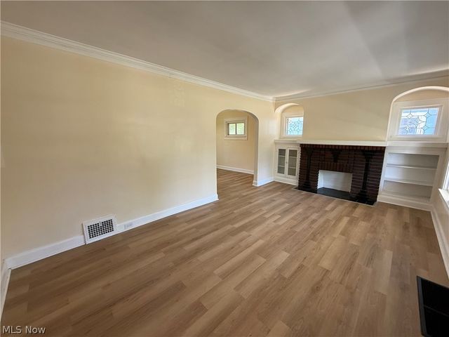 13625 Cranwood Drive, Garfield Heights, OH 44105