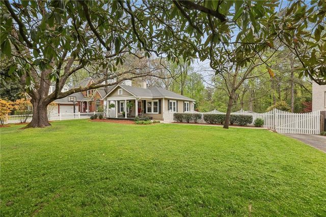 2117 Howell Mill Road NW, Atlanta, GA 30318