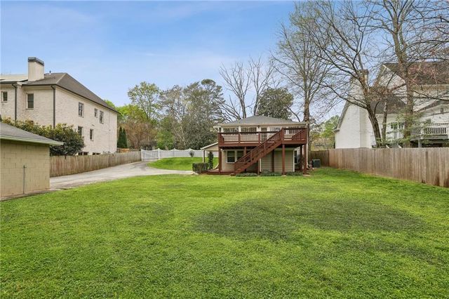 2117 Howell Mill Road NW, Atlanta, GA 30318