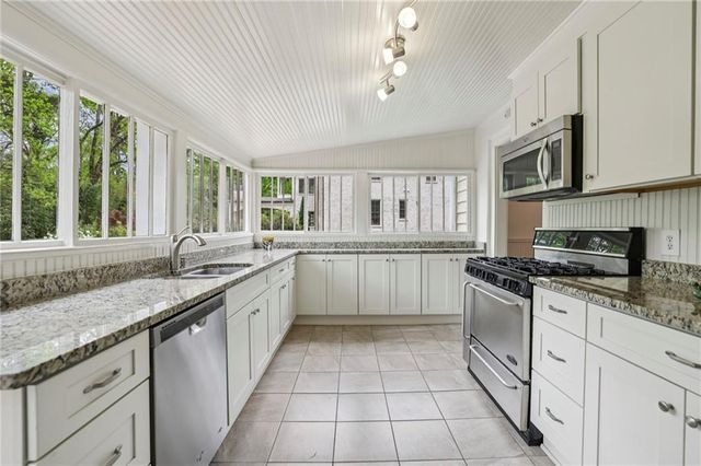 2117 Howell Mill Road NW, Atlanta, GA 30318