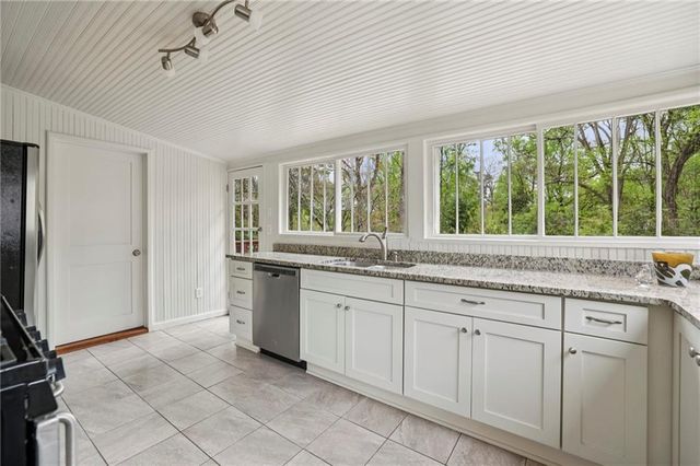 2117 Howell Mill Road NW, Atlanta, GA 30318