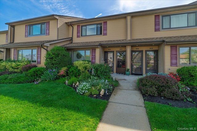 100 Daly Boulevard 2715, Oceanside, NY 11572