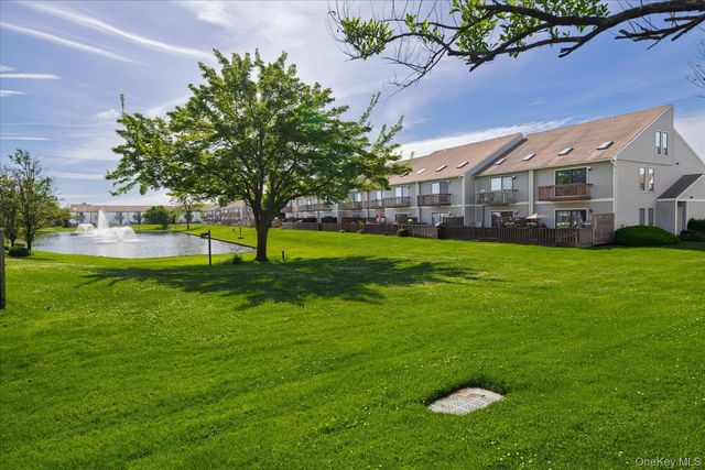 100 Daly Boulevard 2715, Oceanside, NY 11572