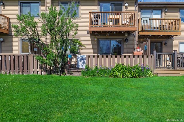 100 Daly Boulevard 2715, Oceanside, NY 11572