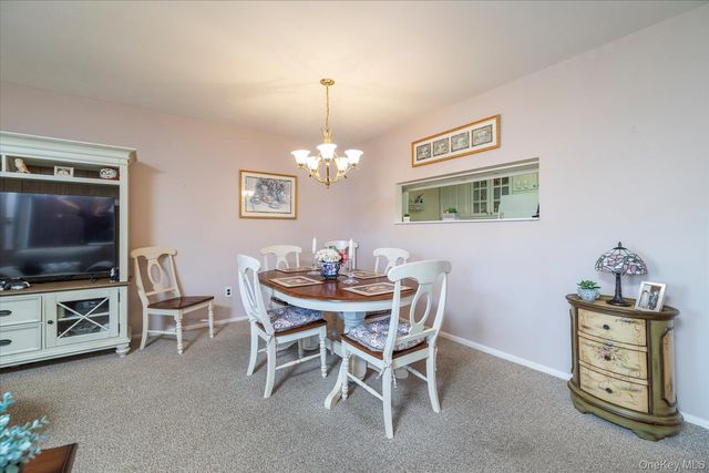 100 Daly Boulevard 2715, Oceanside, NY 11572