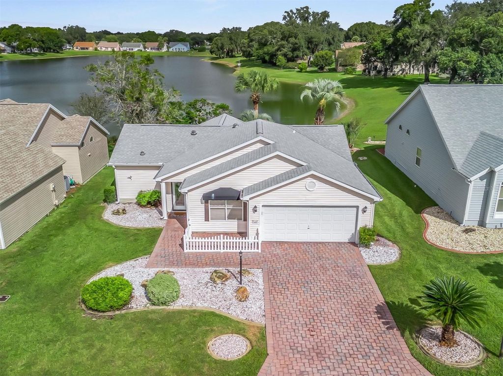 1013 DEL RIO DRIVE, Lady Lake, FL 32159