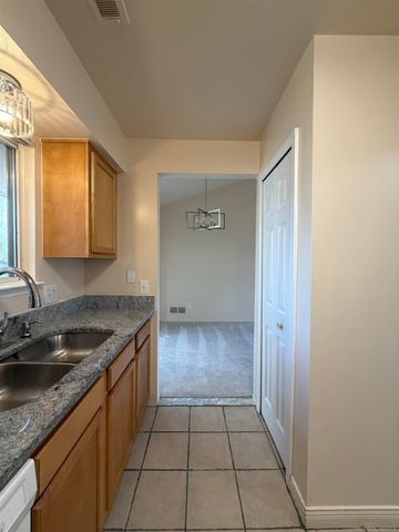 1589 Oneil Circle, Rochester Hills, MI 48307