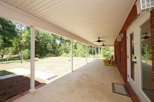 1116 Country Living Road, Baker, FL 32531
