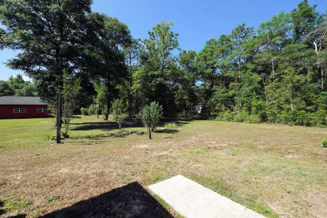 1116 Country Living Road, Baker, FL 32531