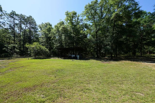 1116 Country Living Road, Baker, FL 32531