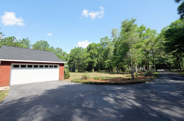 1116 Country Living Road, Baker, FL 32531