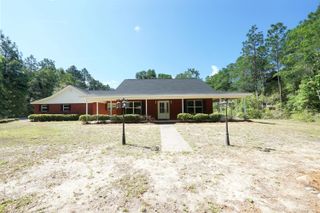 1116 Country Living Road, Baker, FL 32531
