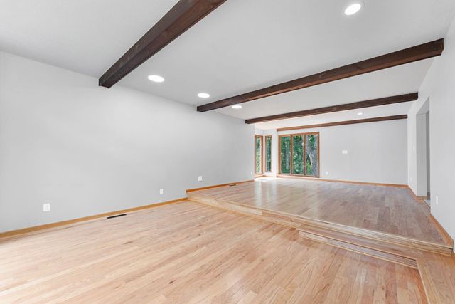 2020 Arcade Street, Maplewood, MN 55109