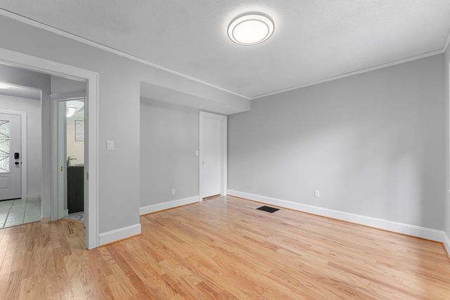 2020 Arcade Street, Maplewood, MN 55109