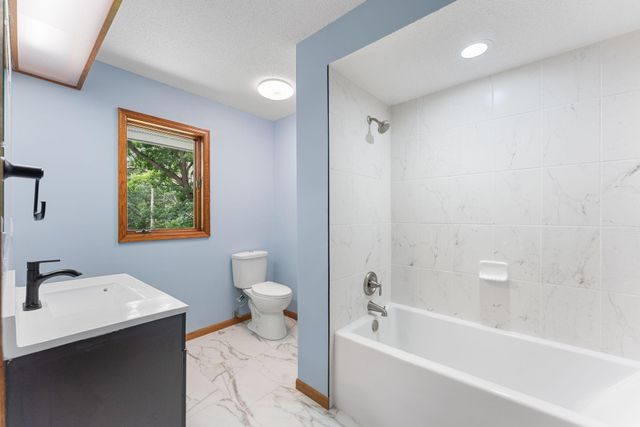 2020 Arcade Street, Maplewood, MN 55109