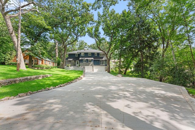 2020 Arcade Street, Maplewood, MN 55109
