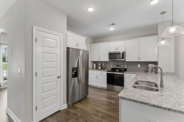 2507 Napa Valley Way, Columbia, TN 38401