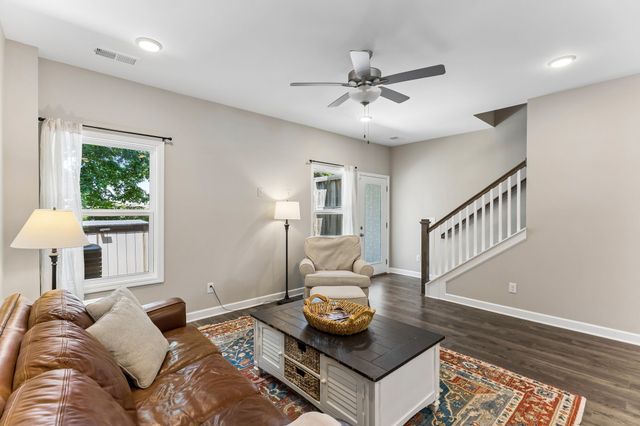 2507 Napa Valley Way, Columbia, TN 38401
