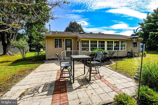 3 BROOKDALE CT, Whiting, NJ 08759