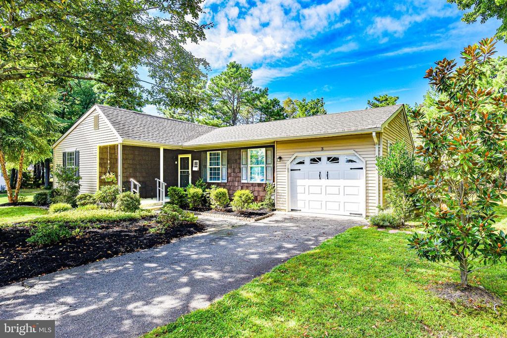 3 BROOKDALE CT, Whiting, NJ 08759