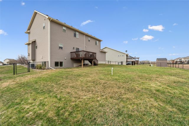 613 SE 17th Street, Grimes, IA 50111