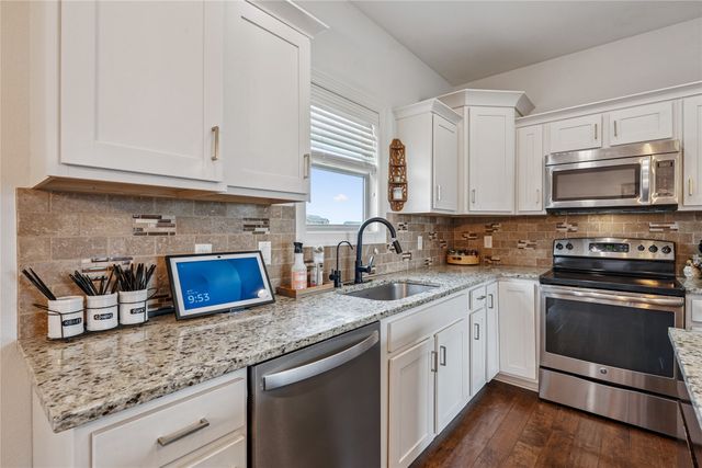 613 SE 17th Street, Grimes, IA 50111