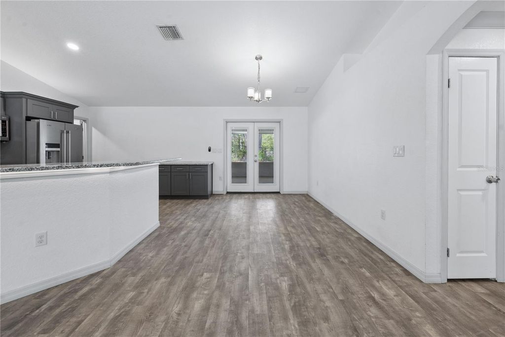 Image 21 of property listing at 3630 W STRICKLAND AVENUE, Bell, FL 32619