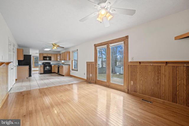 8669 CONCORD DR, Jessup, MD 20794