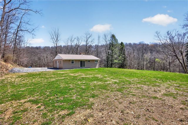 2523 Union Valley Rd, Wampum, PA 16157
