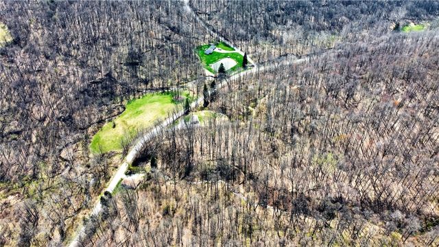 2523 Union Valley Rd, Wampum, PA 16157