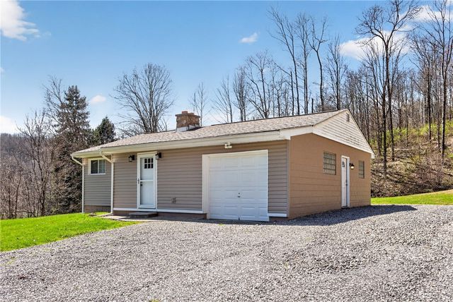 2523 Union Valley Rd, Wampum, PA 16157